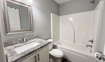 90 SQUIRES GROVE Dr, Atoka, TN 38004