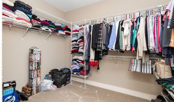 312 NE Pinehurst Cir, Ankeny, IA 50021