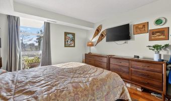 1016 S WAYNE St 302, Arlington, VA 22204