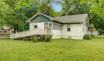 601 S Madison Ave, Aurora, MO 65605
