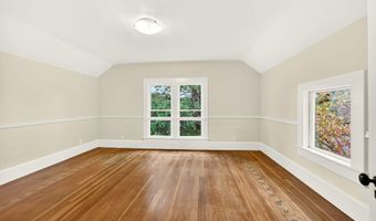 527 Chestnut St, Ashland, OR 97520