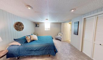 826 Minnie Maddern St, Albert Lea, MN 56007