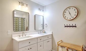 1485 Lonsdale Ave C, Lincoln, RI 02865