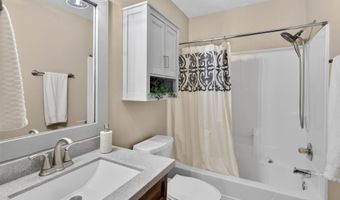 1618 5th Ave SW, Altoona, IA 50009