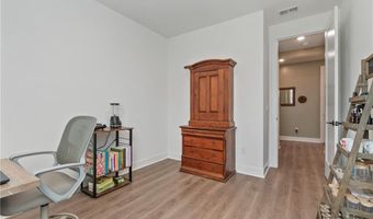 1592 Grayhawk Dr, Basehor, KS 66007