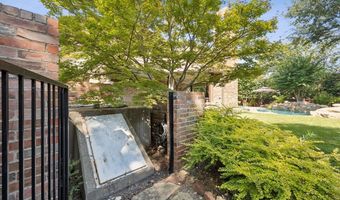 14820 Bellbrook Dr, Addison, TX 75254