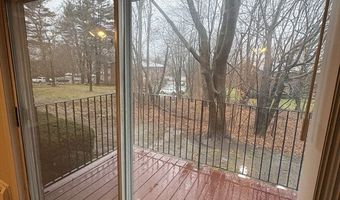 10 Longwood Dr 5, Andover, MA 01810