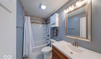 6888 E County Road 800 N, Bainbridge, IN 46105
