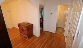 6113 DUNLEER Ct, Bethesda, MD 20817