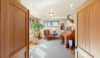 374 UPPER RIDGE Rd, Alpine, WY 83128
