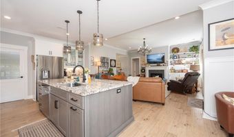 107 Meeting House Ln, Advance, NC 27006