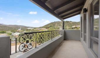 35310 S Pinnacle Pl, Black Canyon City, AZ 85324