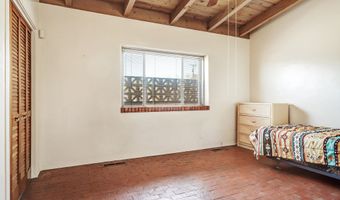1616 SIGMA CHI Rd NE, Albuquerque, NM 87106