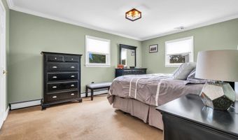 147 Clairmont Ave, Belford, NJ 07718