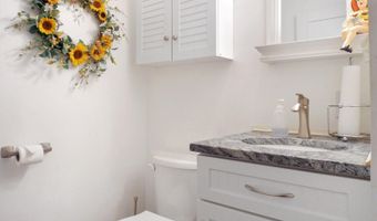 26 Tabert Ln, Belgrade, ME 04917