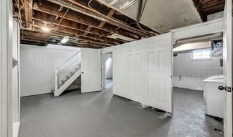 825 Dan St, Akron, OH 44310