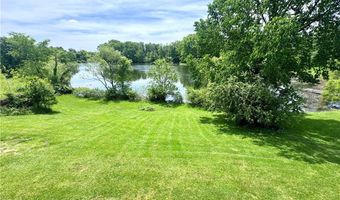 887-889 Colony Dr, Aurora, OH 44202