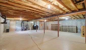 50 Hoskins Rd, Bloomfield, CT 06002