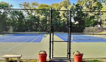 105 Peddlars Dr 105, Branford, CT 06405
