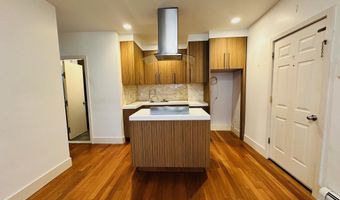 81 W 27TH St 1, Bayonne, NJ 07002