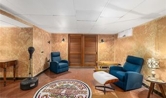 92 Turner Ave, Cranston, RI 02920