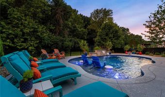 1388 Red Oak Plantation Dr, Ballwin, MO 63021