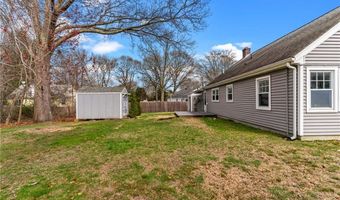 4 Sherbrooke Rd, Barrington, RI 02806