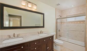 17561 Bullock St, Encino, CA 91316