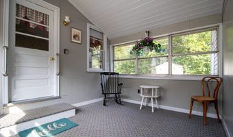 8 Sunnydale Ln, Parsonsfield, ME 04047