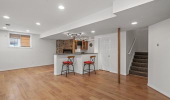 1696 Reserve Ct, Ann Arbor, MI 48103