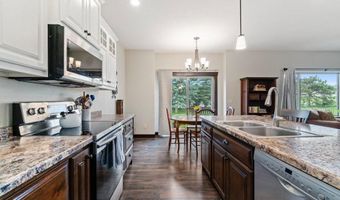 1604 St Andrews Dr, Altoona, WI 54720