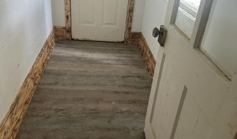 6 Henry St, Amsterdam, NY 12010