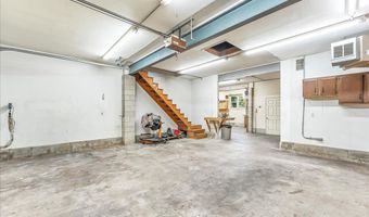 230 TREE TOP Ln, Hockessin, DE 19707