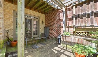 5803 MADAKET Rd, Bethesda, MD 20816