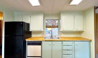 1029 FIFIELD St, Brookings, OR 97415