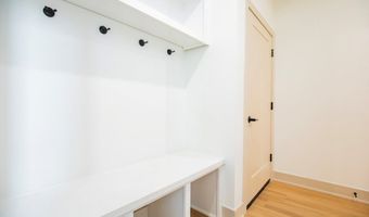 4 Romine Pl, Bella Vista, AR 72715