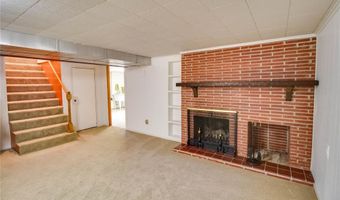 4401 Wedgewood Dr, Alton, IL 62002