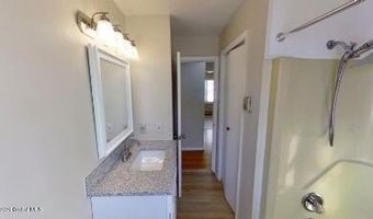 35 Parkwood St Apt 2, Albany, NY 12208