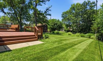 893 Oklahoma Ave, Ballwin, MO 63021