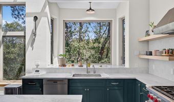 167 Tessa Ln, Ashland, OR 97520