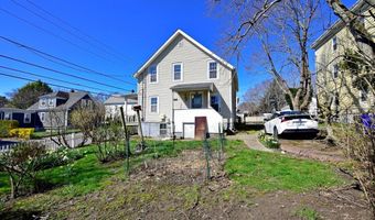55 Mt Hope Ave, Bristol, RI 02809