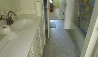 4 Founders Vlg 4, Clinton, CT 06413