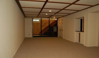 924 N Maple Rd, Ann Arbor, MI 48103