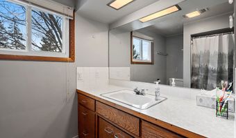 925 W LINDBERGH St, Appleton, WI 54914