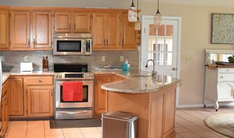 9 Strawberry Ln, Barre, VT 05641