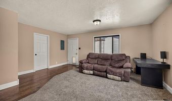 359 S Shilling Ave, Blackfoot, ID 83201