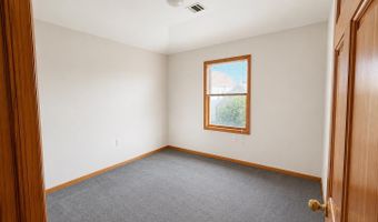 30 ANDREW St, Bayonne, NJ 07002
