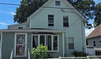 18 Glen St, East Providence, RI 02915