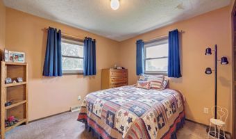 600 Forest Dr, Bloomfield, IN 47424