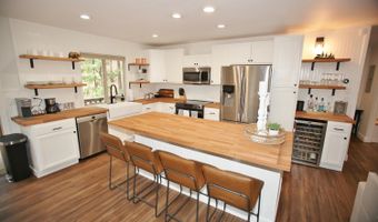 2650 Country Club Dr, Arnold, CA 95223